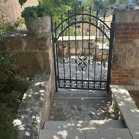 Willa Gv - With Magnapool