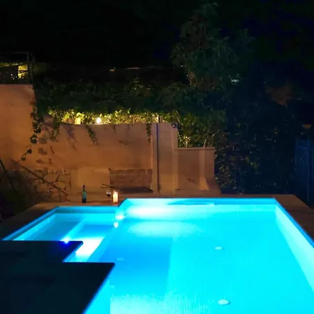 Gv - With Magnapool Villa