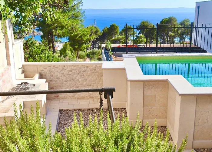 Gv - With Magnapool Willa *